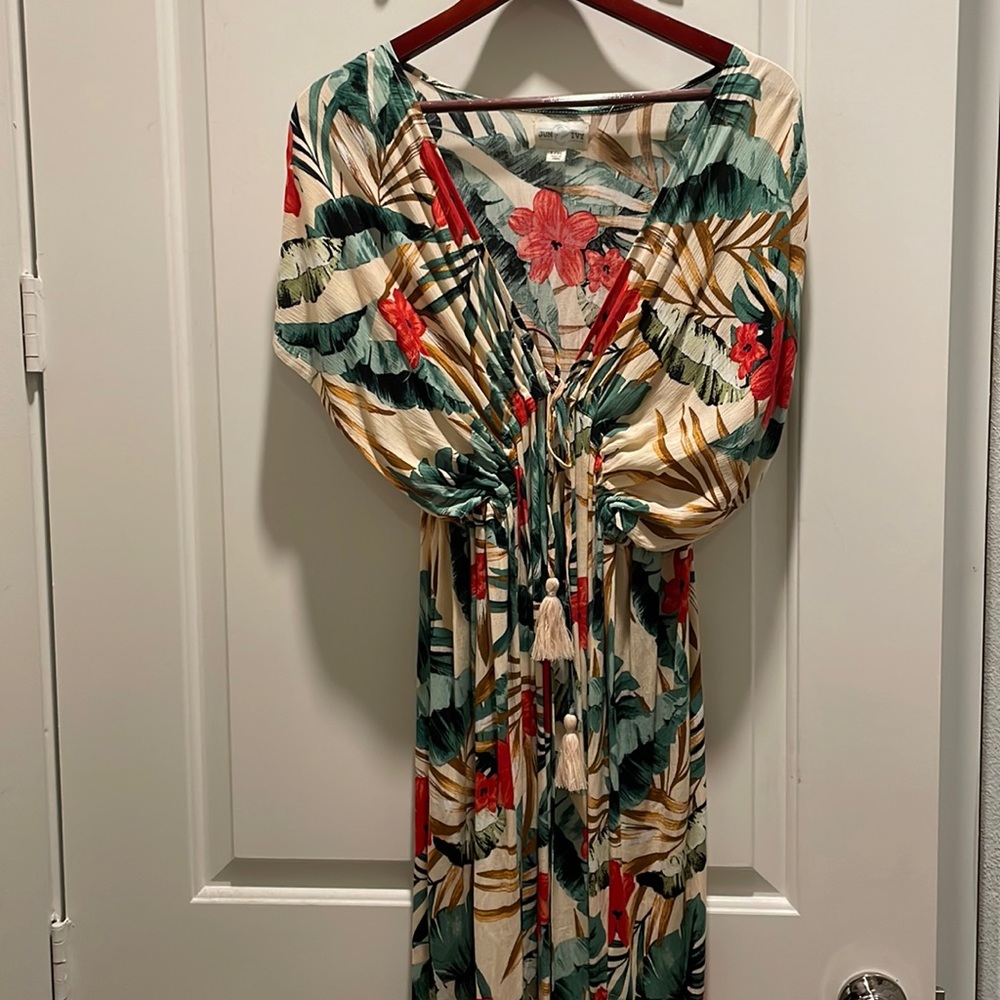 BRAND NEW Francesca’s tie front cardigan